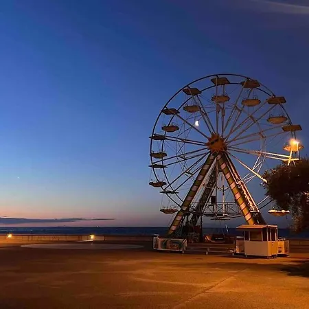 Loft In Riviera Dei Fiori Lägenhet